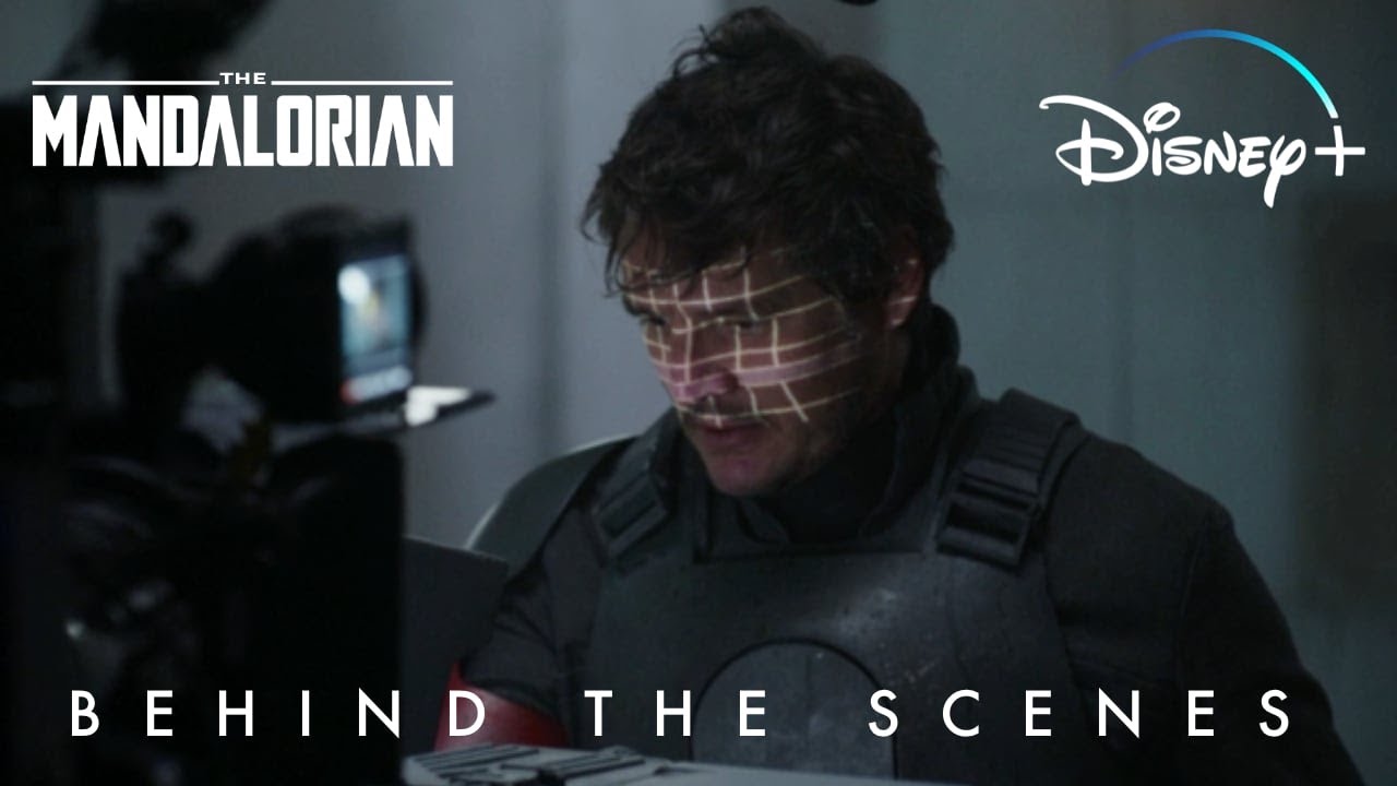 Pedro Pascal Takes Off His Helmet Behind the Scenes 1